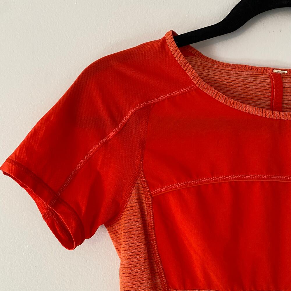 Lululemon Coral Orange Fast Track Short Sleeve Tee Athleisure Women's size 2 - Picture 3 of 9